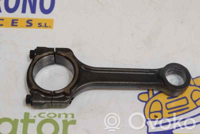 Opel Corsa D Bielă 