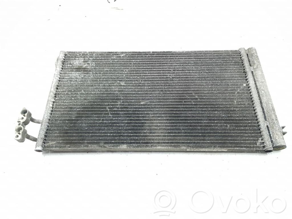 BMW 1 E81 E87 Radiatore di raffreddamento A/C (condensatore) 