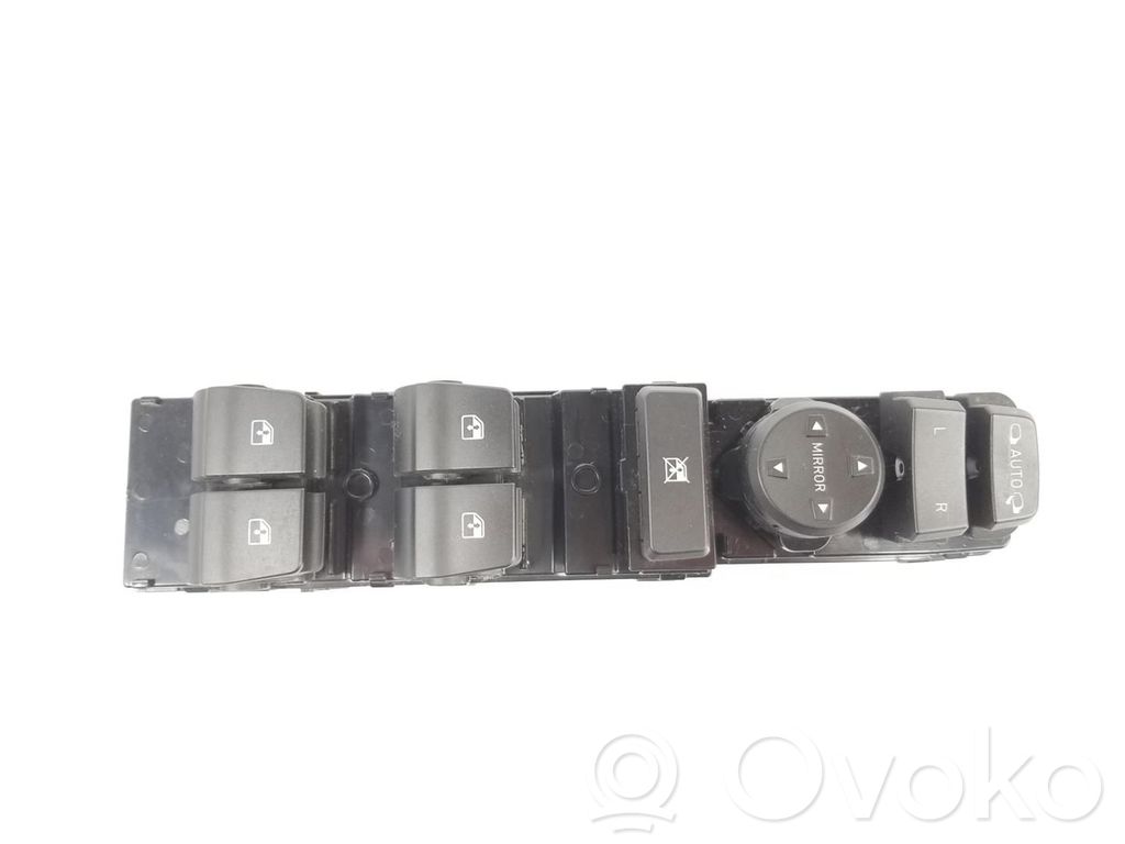 Hyundai i30 Electric window control switch 