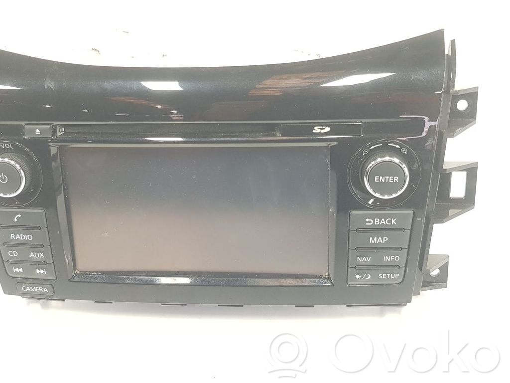 Nissan NP300 Panel / Radioodtwarzacz CD/DVD/GPS 