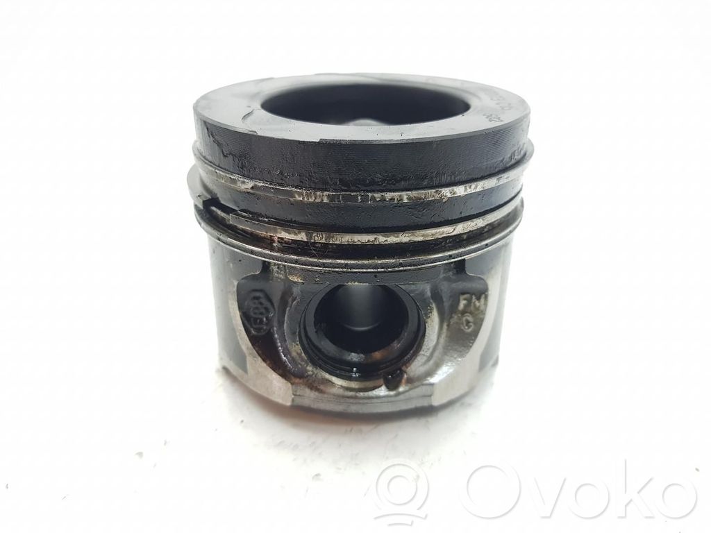 Renault Megane III Piston 