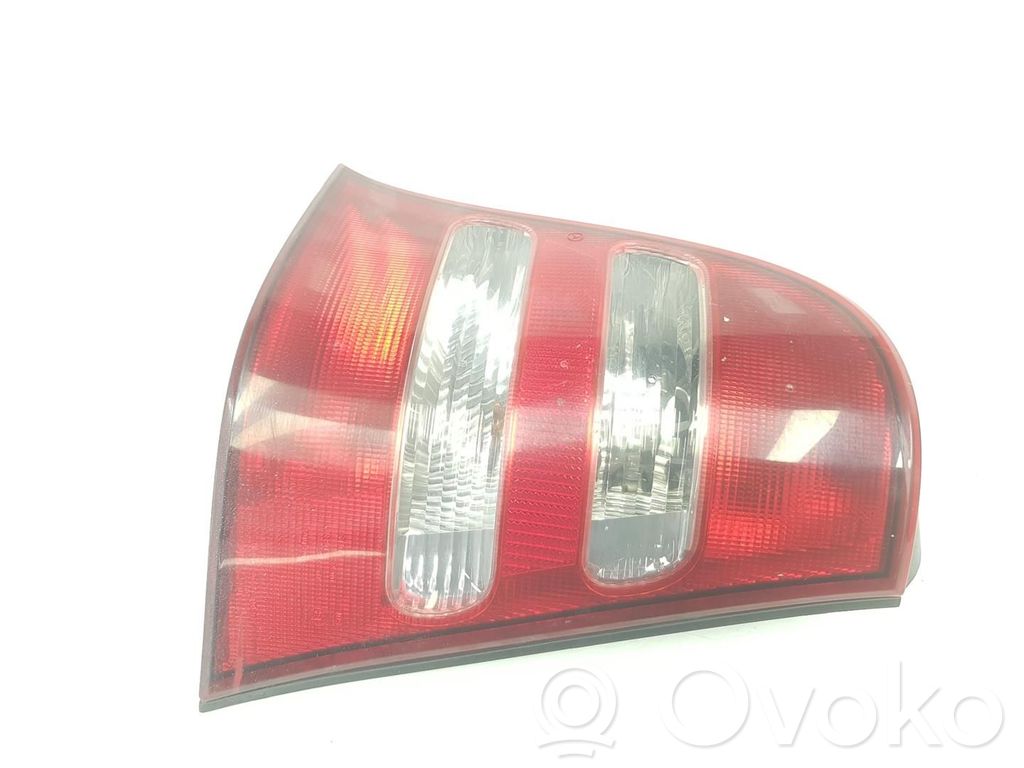 Mercedes-Benz A W168 Lampă spate în caroserie