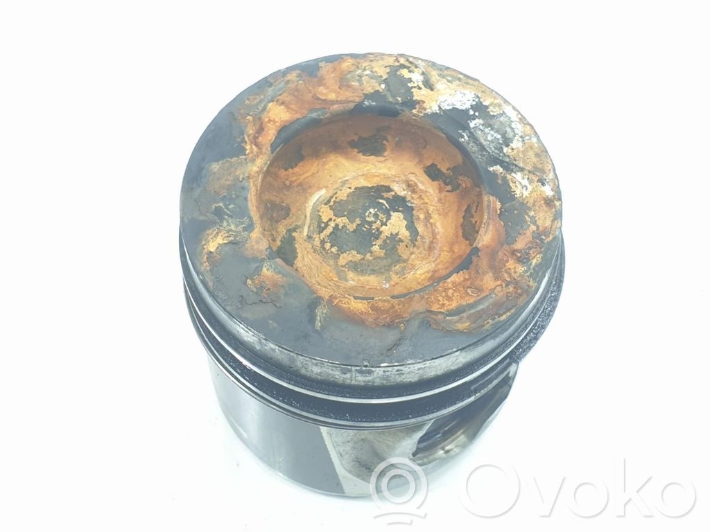 Volvo XC90 Piston 