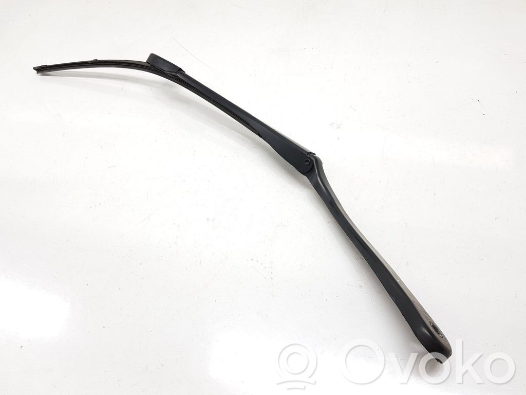 BMW 3 E90 E91 Front wiper blade arm 