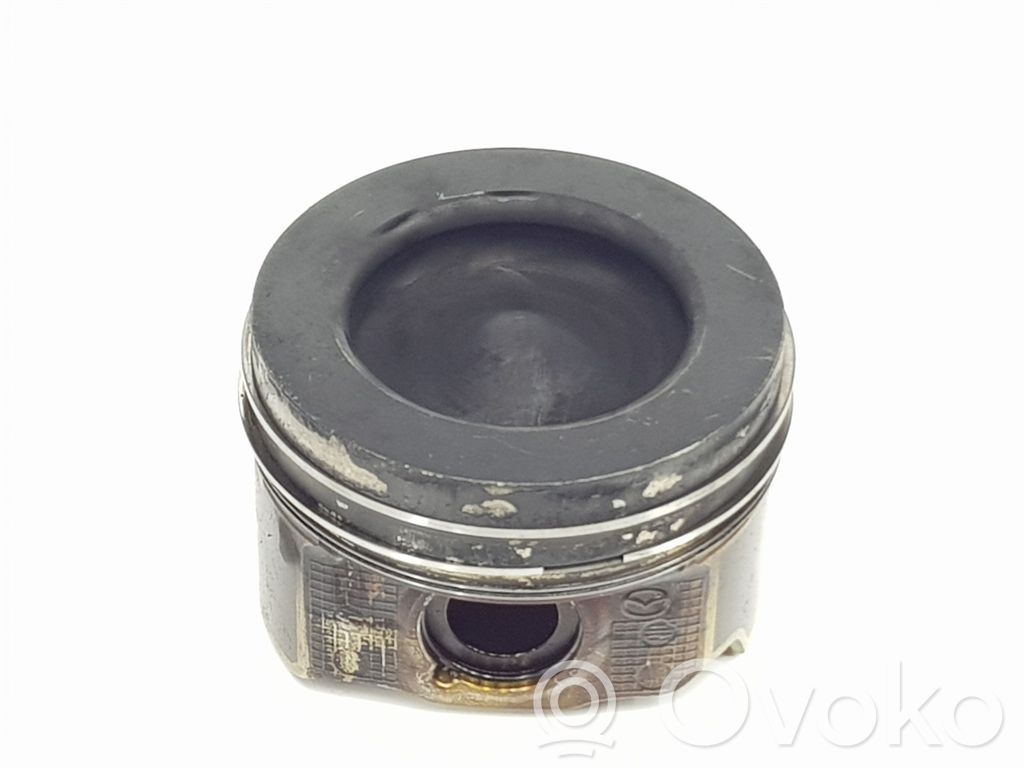 Mazda CX-5 Piston 