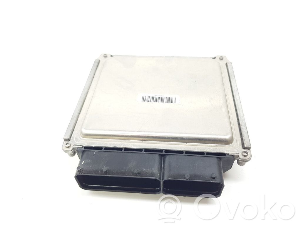Volkswagen Polo VI Engine control unit/module 