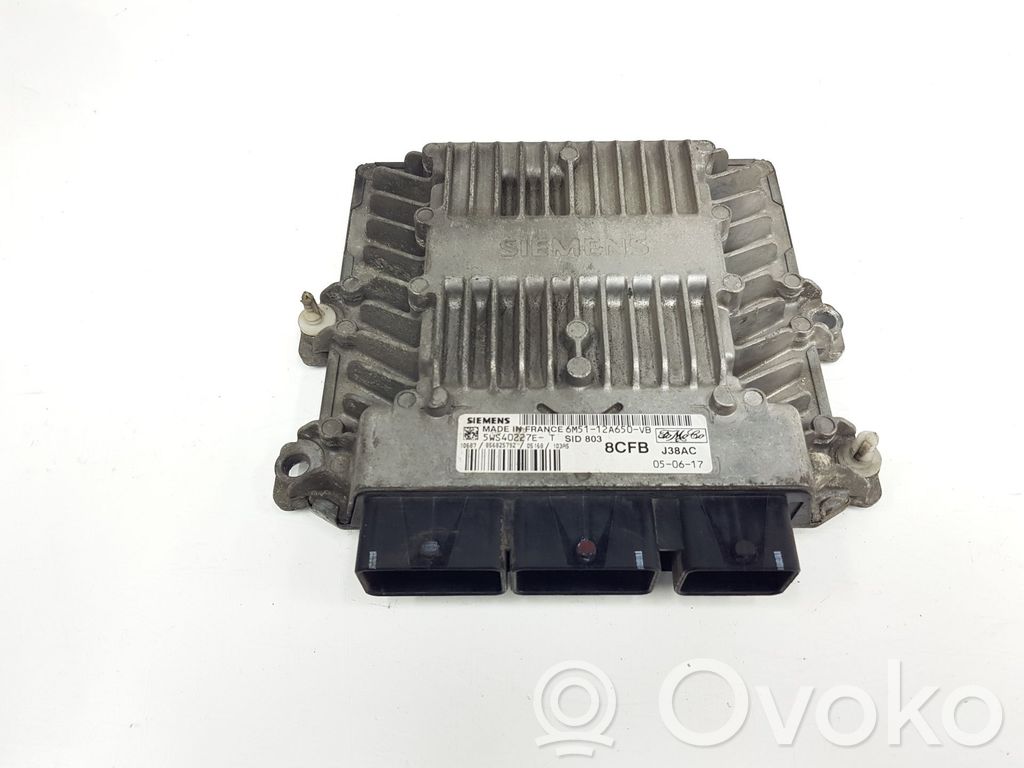 Ford Focus Engine control unit/module 