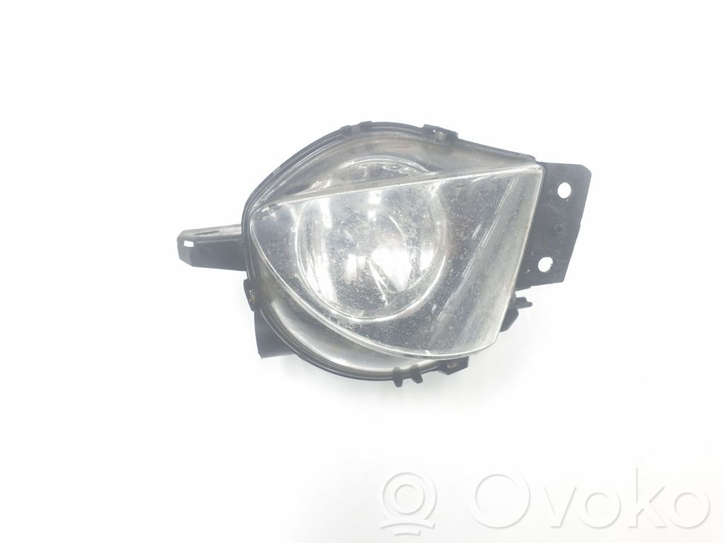 Luz de niebla delantera   6948373,63176948373