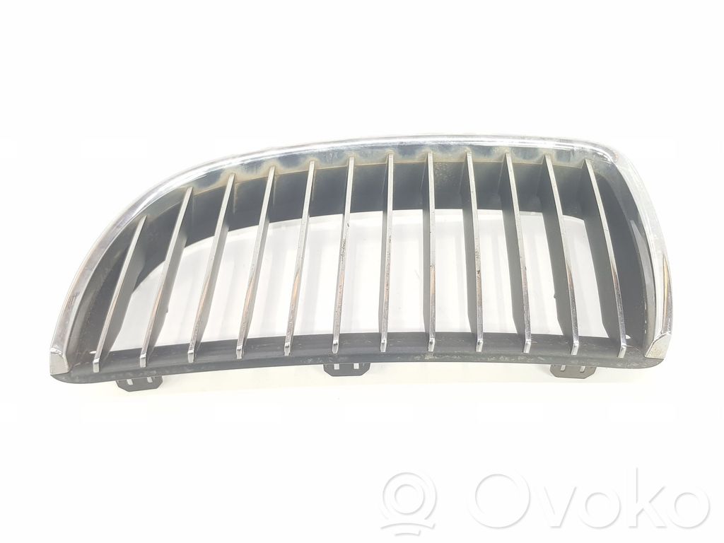 Grille de calandre avant   51137120009,51137120009