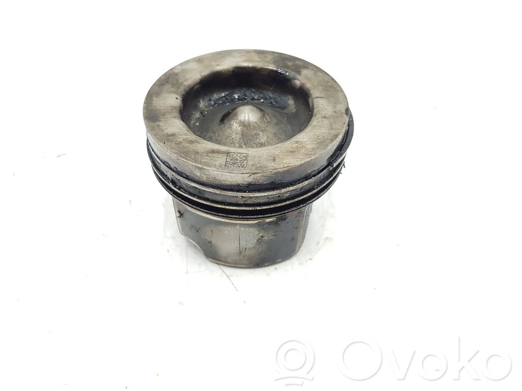 Mazda CX-5 Piston 