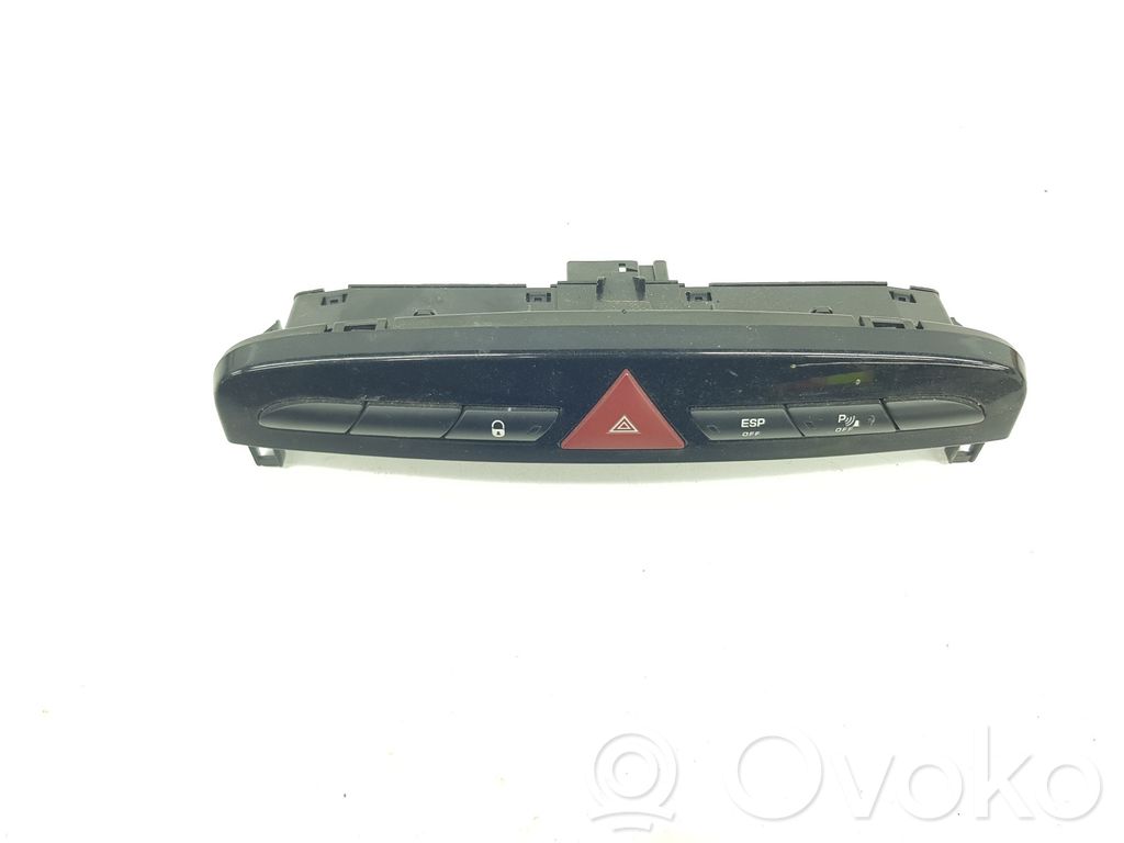 Peugeot 308cc Interrupteur feux de détresse 