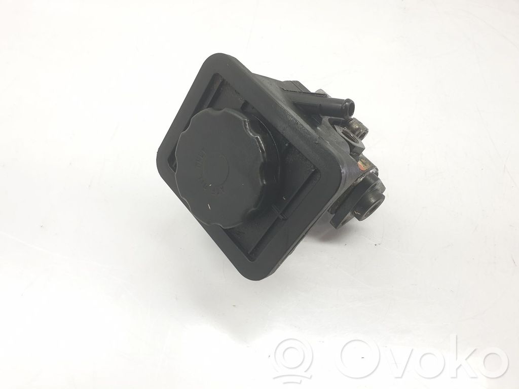 Ohjaustehostimen pumppu   6757465,32416757465