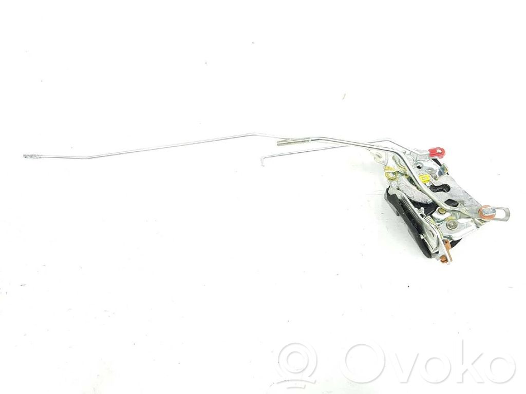 Cerradura de puerta delantera   8220160A00