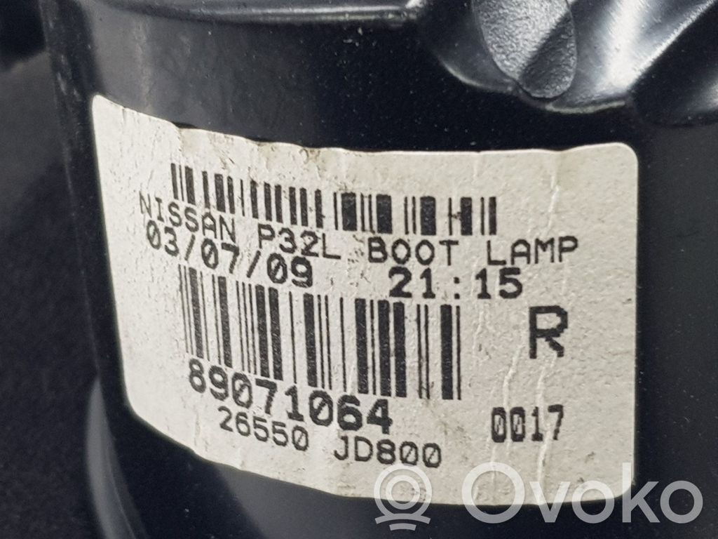 Nissan Qashqai Lampă spate în capacul portbagajului 