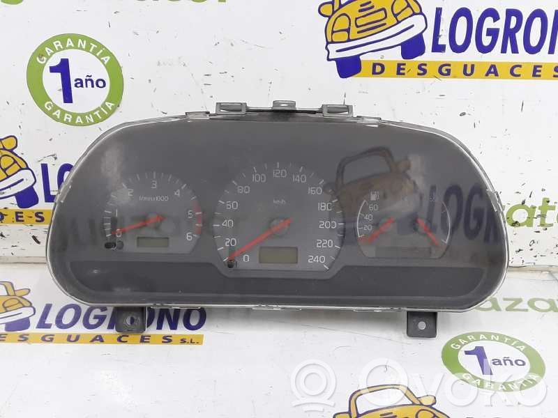 Volvo S40, V40 Spidometrs (instrumentu panelī) 