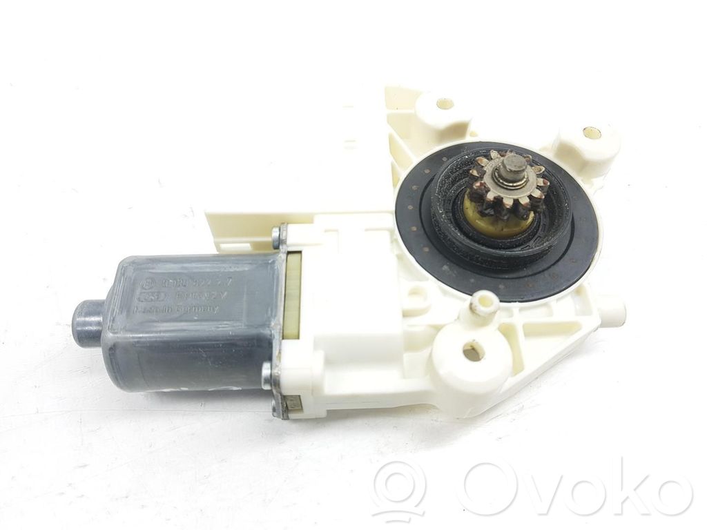 Ford Focus Front door window regulator motor 
