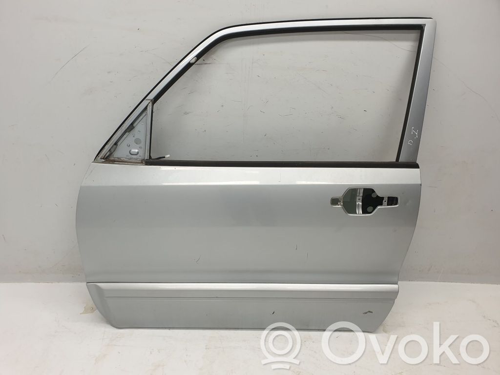 Mitsubishi Montero Drzwi przednie 