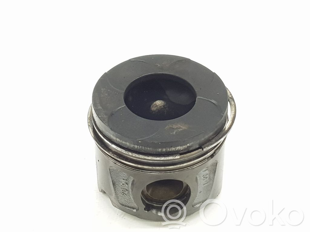 Maserati Ghibli Piston 