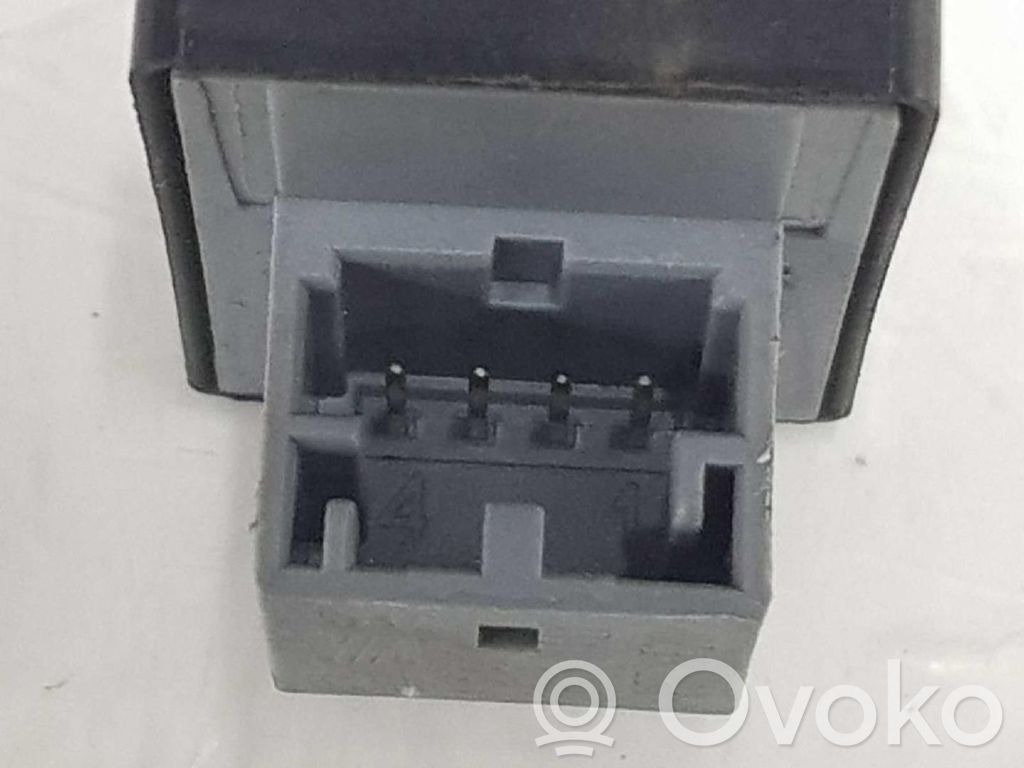 Audi A4 S4 B7 8E 8H Interruttore di controllo dell’alzacristalli elettrico 