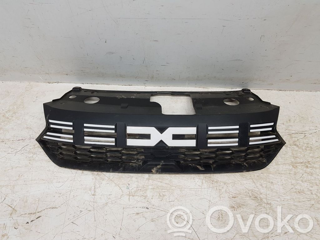 Dacia Sandero Rejilla delantera 