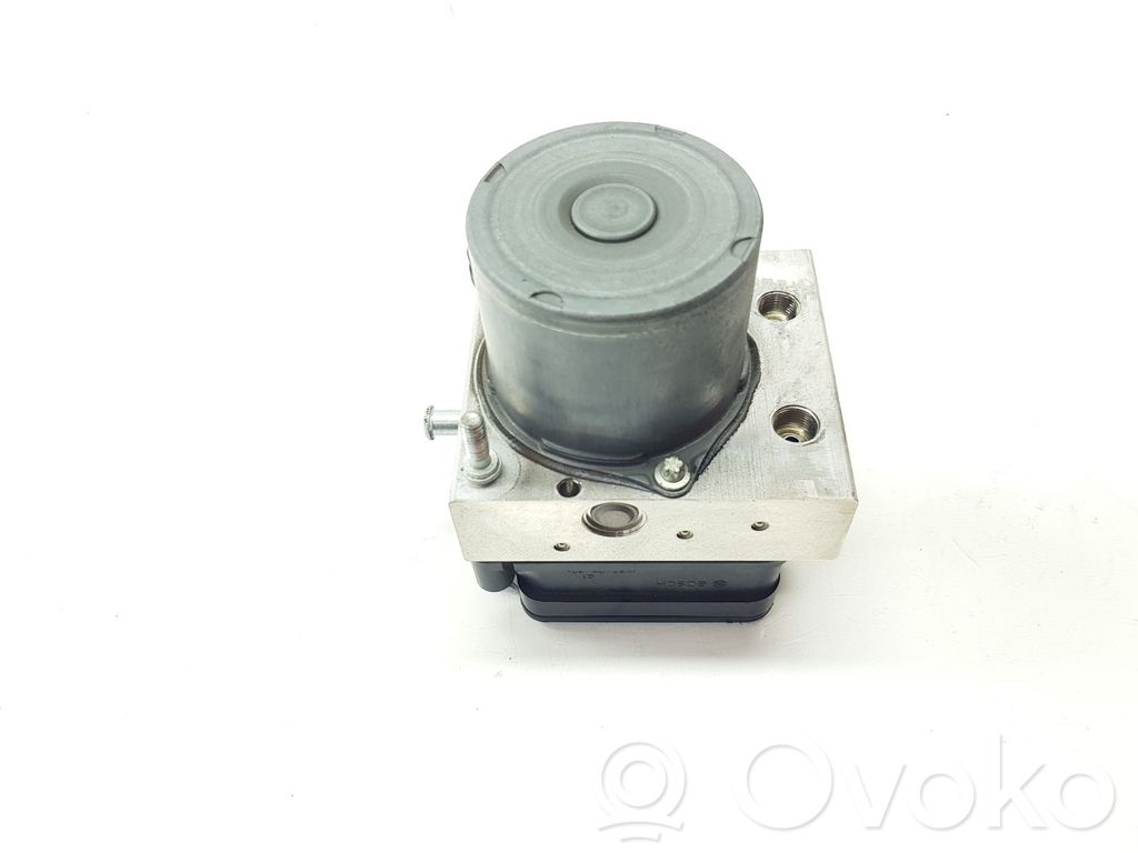 Mazda CX-3 ABS bloks 