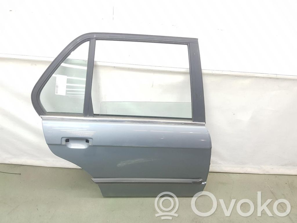 BMW 3 E30 Drzwi tylne 