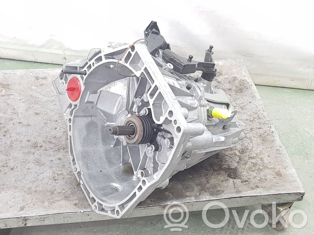 Renault Megane IV Boîte de vitesses manuelle à 5 vitesses 
