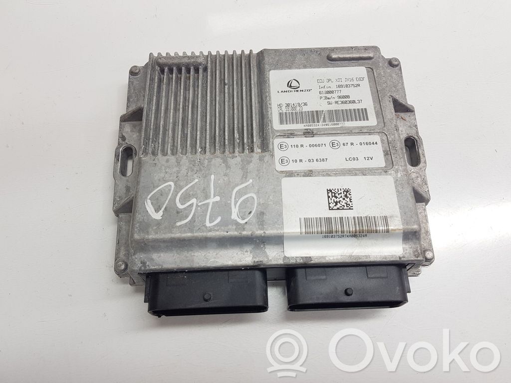 Dacia Sandero Engine control unit/module 