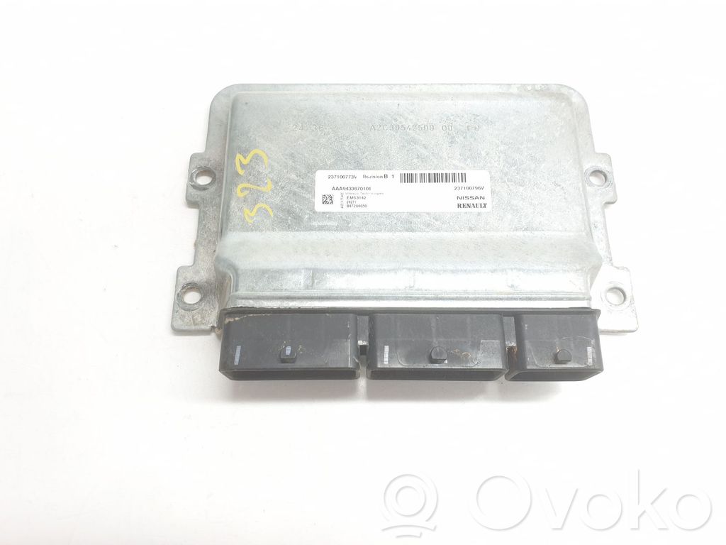 Dacia Sandero III Engine control unit/module 