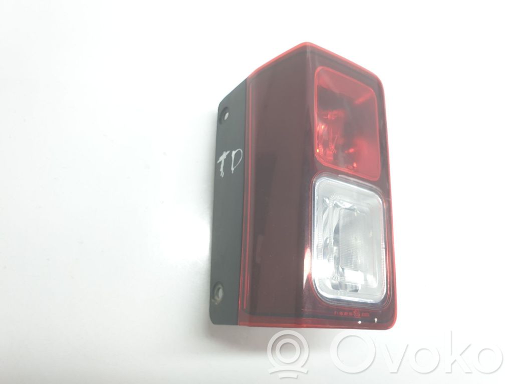 Renault Trafic III (X82) Luce del paraurti posteriore 