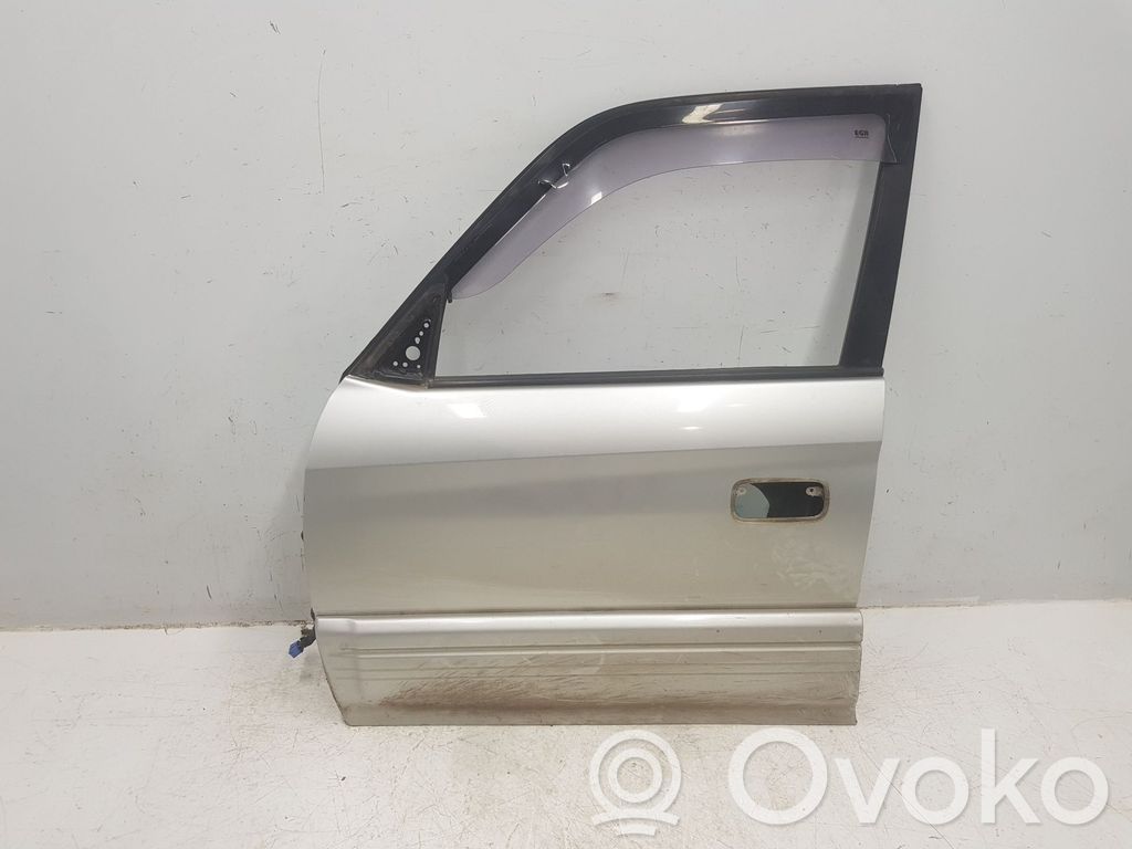 Toyota Land Cruiser (HDJ90) Drzwi przednie 