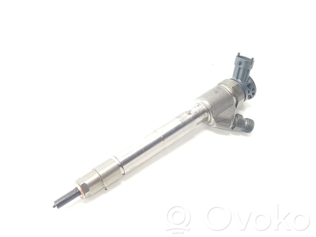 Opel Combo E Inyector de combustible 