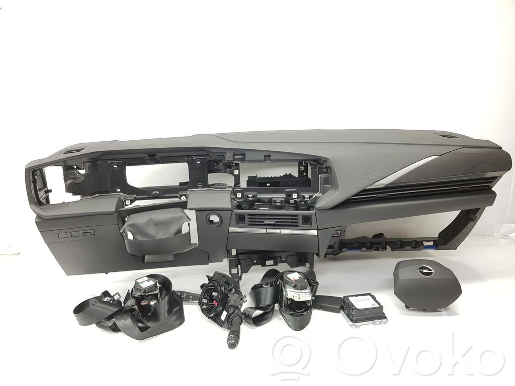 Opel Astra L Juego de airbag con panel 