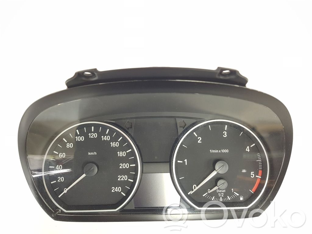 BMW 1 E81 E87 Spidometrs (instrumentu panelī) 