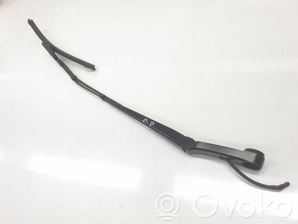 Opel Astra L Braccio della spazzola tergicristallo anteriore 