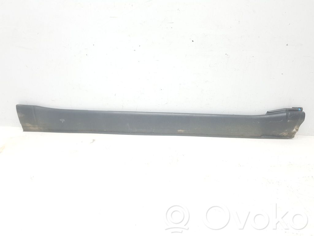 Mitsubishi Montero Próg 