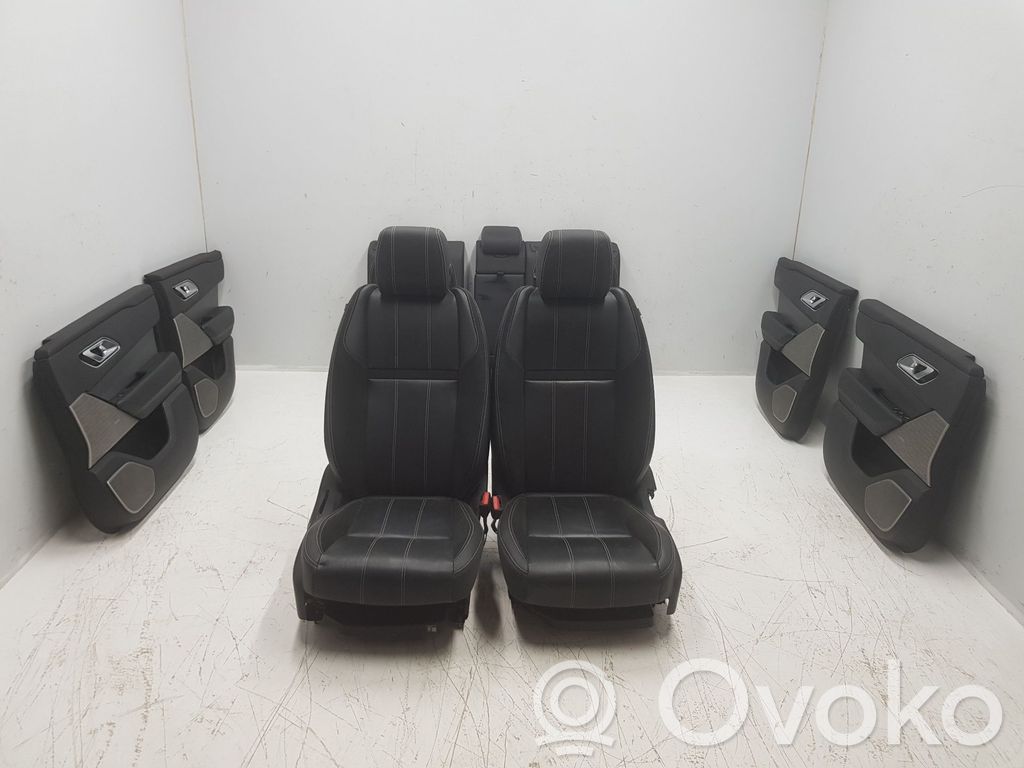 Land Rover Range Rover Velar Set sedili