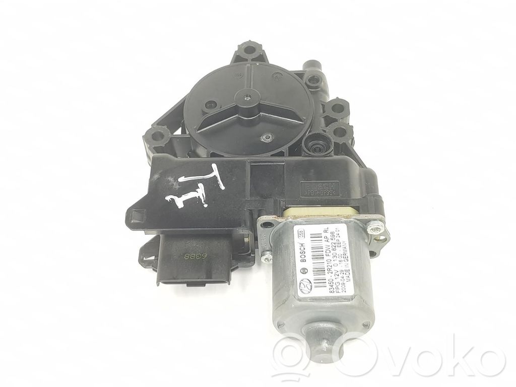 Hyundai i30 Takaoven ikkunan nostomoottori 