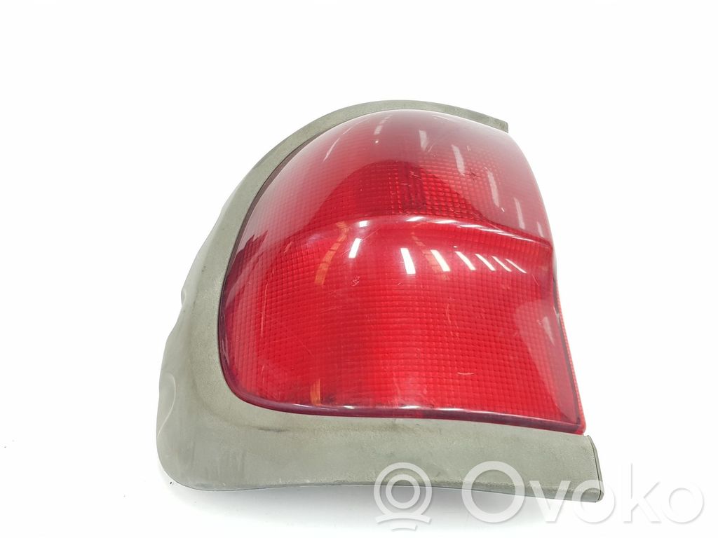 Nissan Terrano Luci posteriori