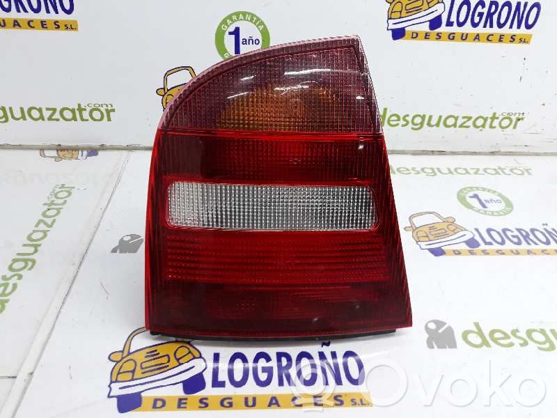 Skoda Octavia Mk1 (1U) Lampă spate în caroserie 