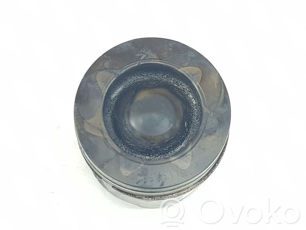 Dacia Sandero II Piston