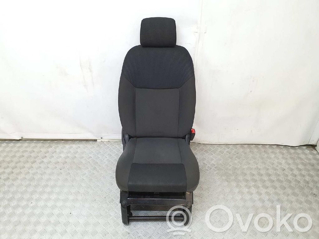 Nissan NV200 Fotel przedni pasażera 