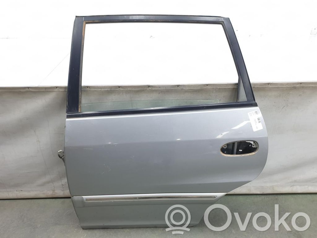 KIA Carens I Portiera posteriore