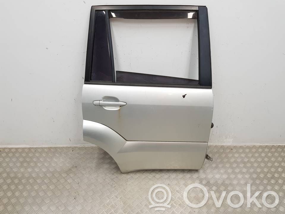 Toyota Land Cruiser (J120) Tür hinten