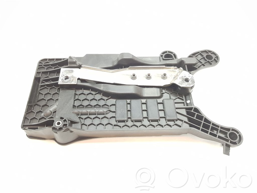 Seat Ibiza V (KJ) Battery bracket 