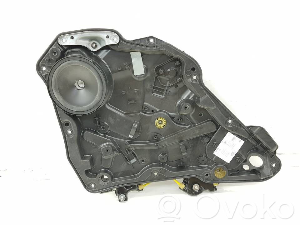Mercedes-Benz CLA C117 X117 W117 Mechaninis galinio lango pakėlimo mechanizmas 