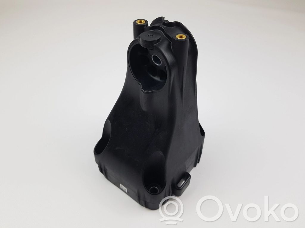 Mercedes-Benz C W205 Engine mount vacuum valve 