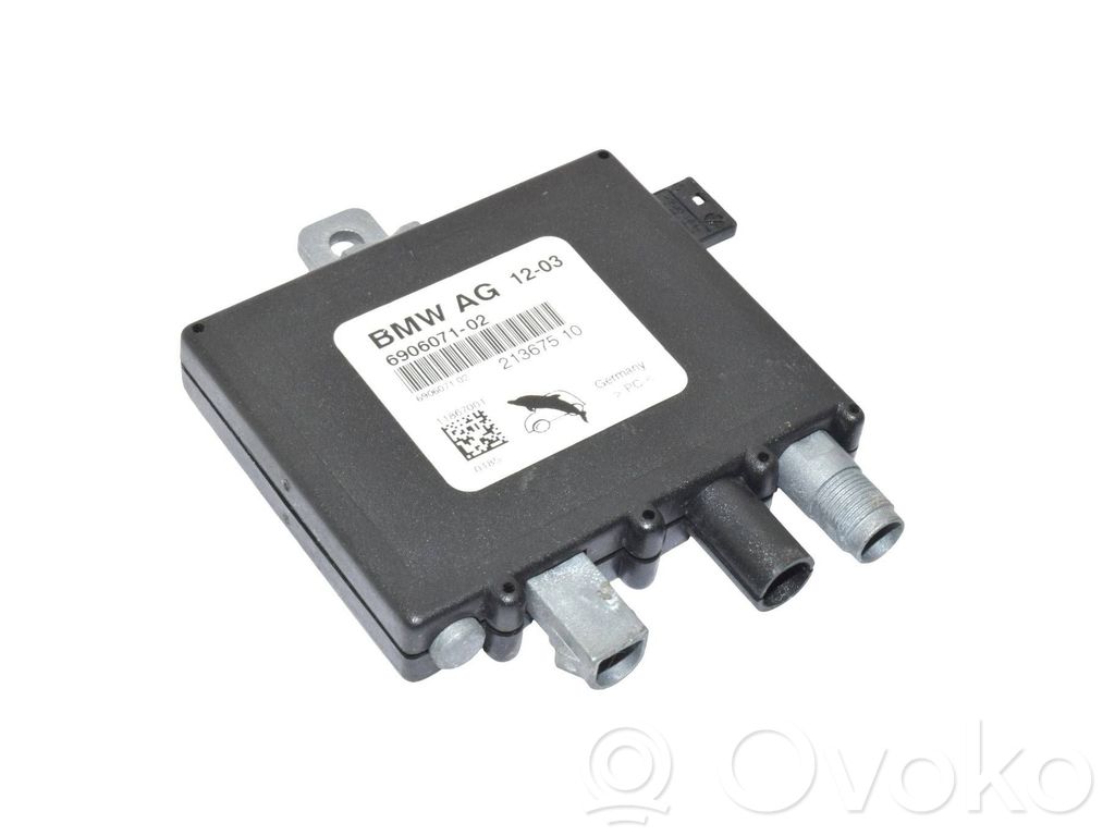 BMW 3 E46 Antenos stiprintuvas 