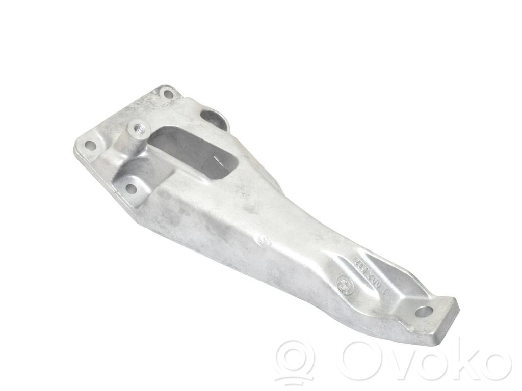 BMW 7 E38 Engine mounting bracket 