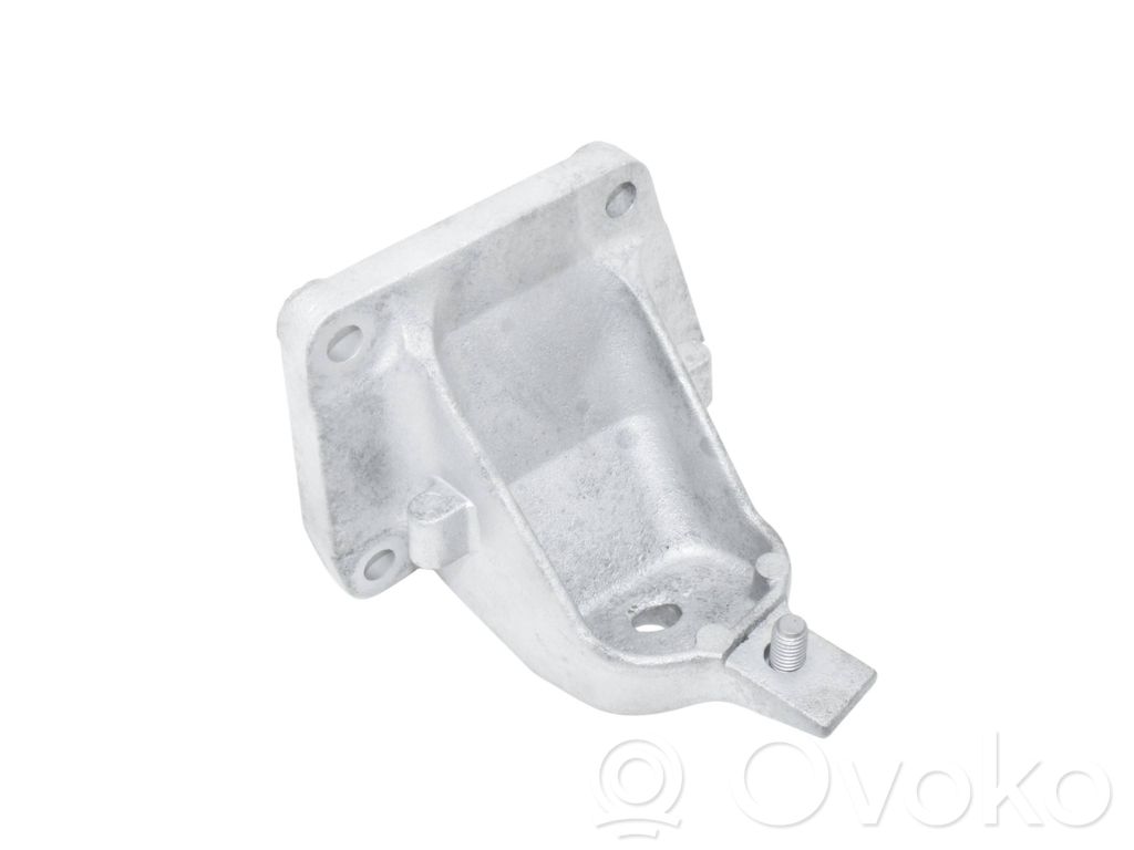 BMW 7 E38 Engine mounting bracket 